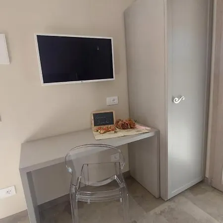 Podere Grandolfi Bed & Breakfast *