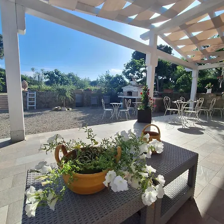 Podere Grandolfi Bed & Breakfast