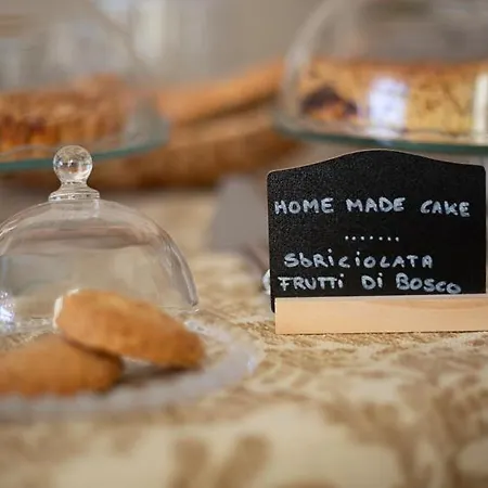 Podere Grandolfi Bed & Breakfast