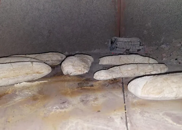 Podere Grandolfi Bed & Breakfast 4*